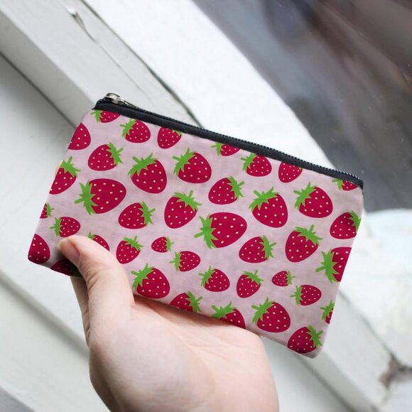 Bright Pink Strawberry Fabric Bundle - 6 pcs 20x20 Inches Soft Durable Quilting - Picture 7 of 7